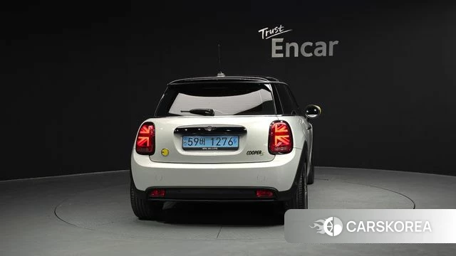 Mini Cooper Electric id 4201944 из Кореи 27