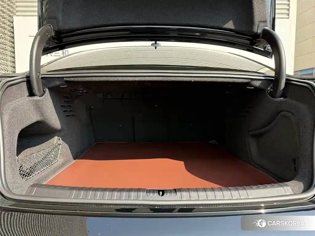 Audi A6L id 4622268 из Китая 11