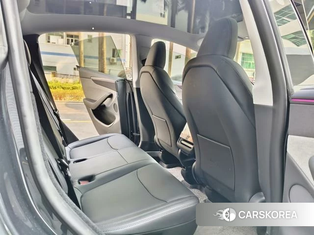 Tesla Model Y id 3907802 из Китая 9