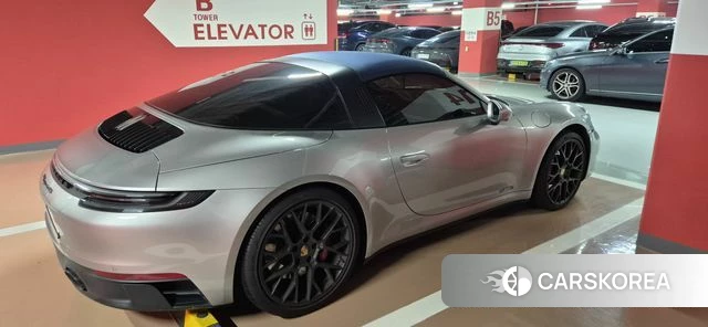 Porsche 911(992) id 4715164 из Кореи 8
