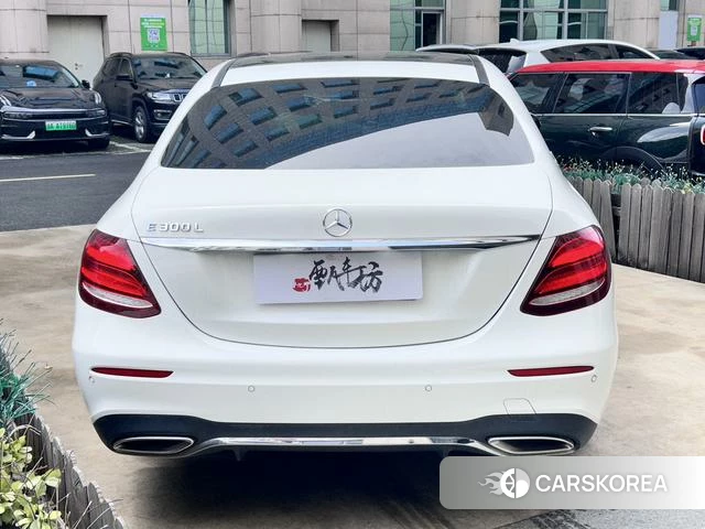 Mercedes-Benz E-class id 4239959 из Китая 14