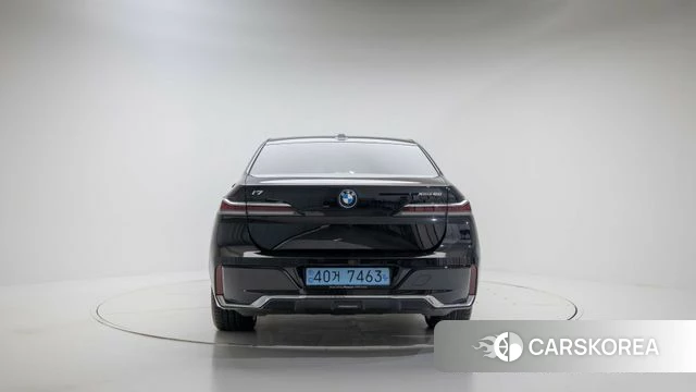 BMW i7 (G70) id 4778629 из Кореи 14
