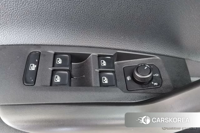 Volkswagen Polo id 4276314 из Китая 18