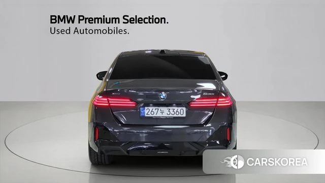 BMW 5 Series (G60) id 3826133 из Кореи 14