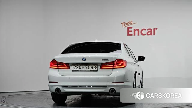 BMW 5 Series (G30) id 4378119 из Кореи 25