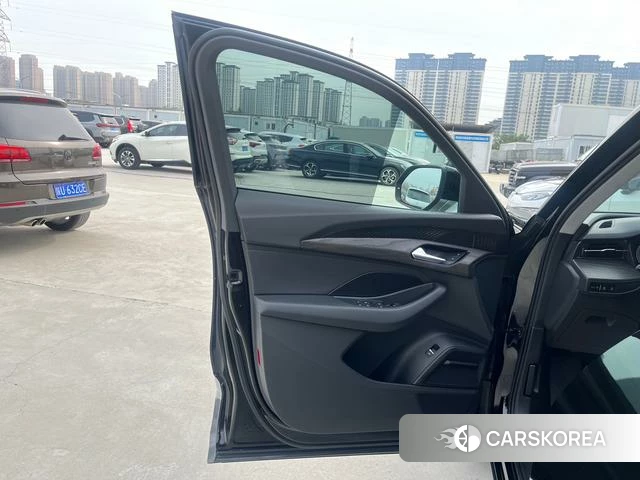Audi Q6 id 4260883 из Китая 13