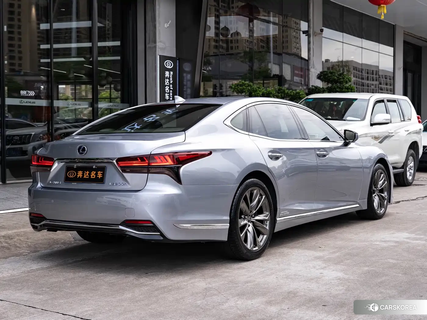 Lexus LS id 4622730 из Китая 16