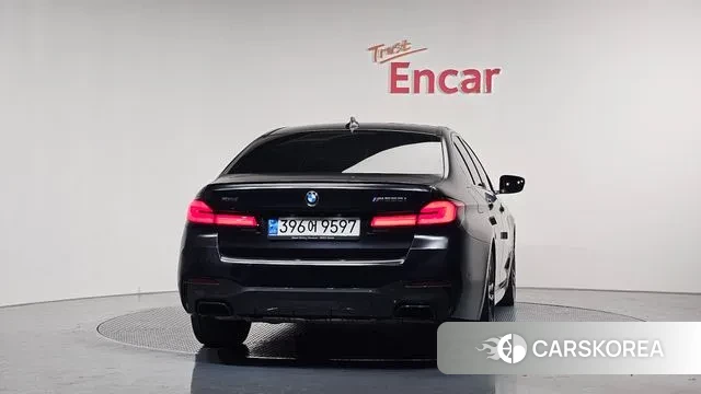 BMW 5 Series (G30) id 3323972 из Кореи 14