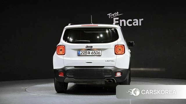Jeep Renegade id 3924133 из Кореи 14