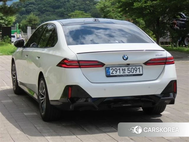 BMW 5 Series (G60) id 4413697 из Кореи 14