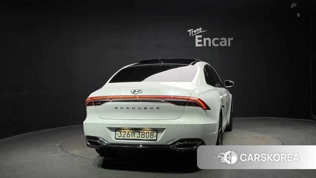 Hyundai The New Grandeur IG Hybrid id 4620052 из Кореи 26