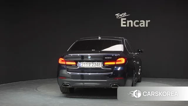 BMW 5 Series (G30) id 3670537 из Кореи 14