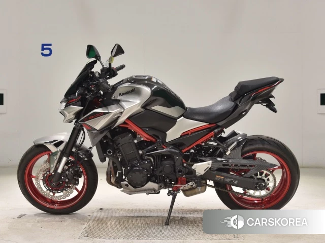 Kawasaki Z900 2023 из Японии