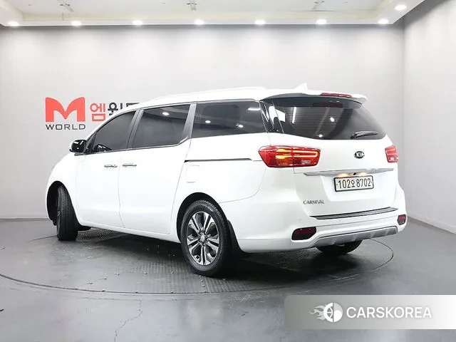 Kia The New Carnival id 3543723 из Кореи 14