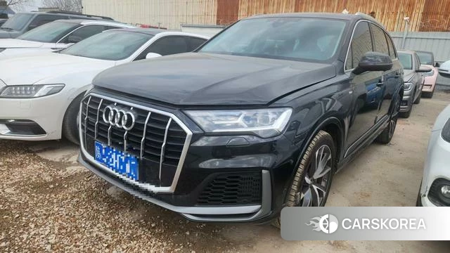 Audi Q7 2023 Черный из Китая, фото 4