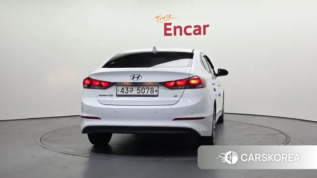 Hyundai Avante AD id 3703948 из Кореи 14