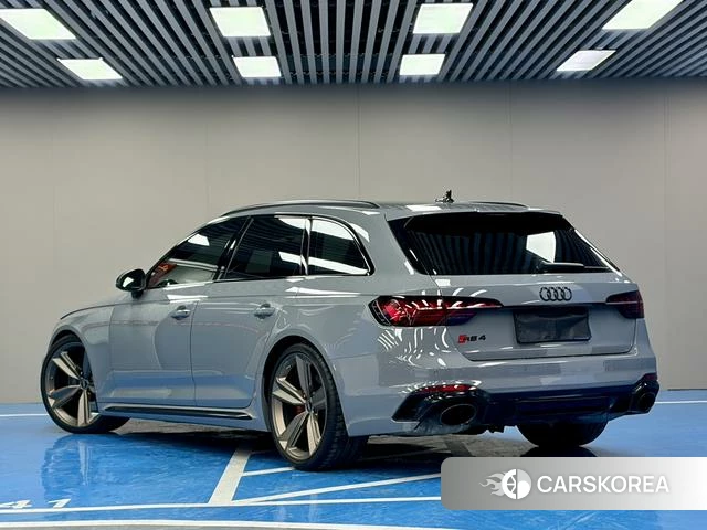 Audi RS 4 id 4278880 из Китая 13