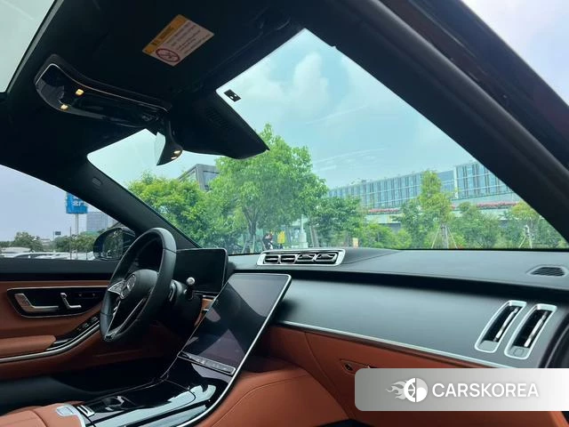 Mercedes-Benz S-class 2024 Черный из Китая, фото 4