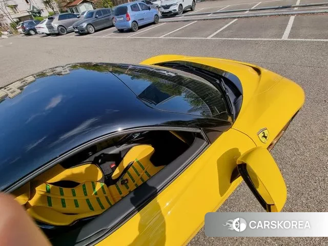 Ferrari SF90 Stradale id 3370923 из Кореи 14