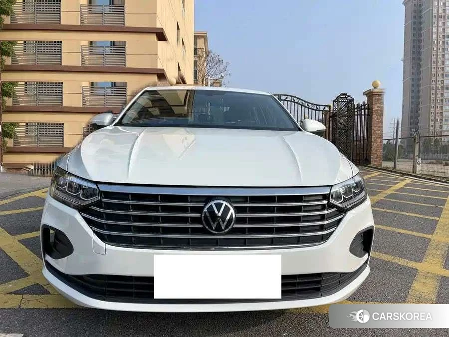 Volkswagen Lavida 2023 Белый из Китая, фото 4