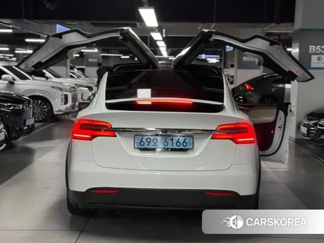 Tesla Model X id 3473997 из Кореи 14