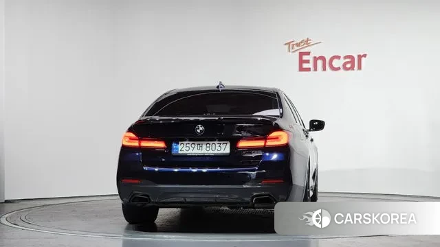 BMW 5 Series (G30) id 3655409 из Кореи 14