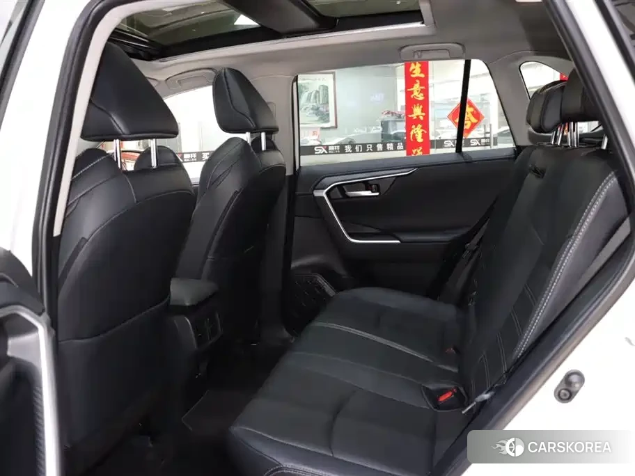 Toyota Wildlander id 4565305 из Китая 14