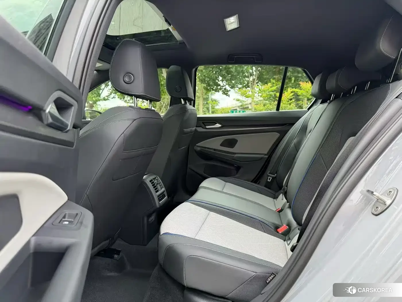 Volkswagen Golf 2026 Silver/gray из Китая, фото 4
