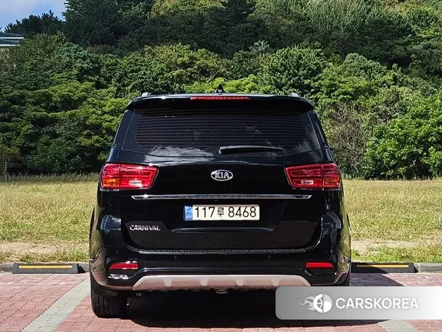 Kia The New Carnival id 3302642 из Кореи 14