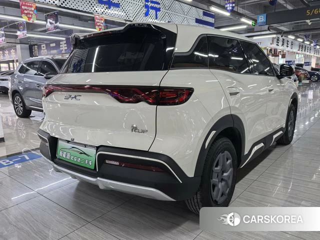 BYD Yuan UP 2025 Белый из Китая, фото 4