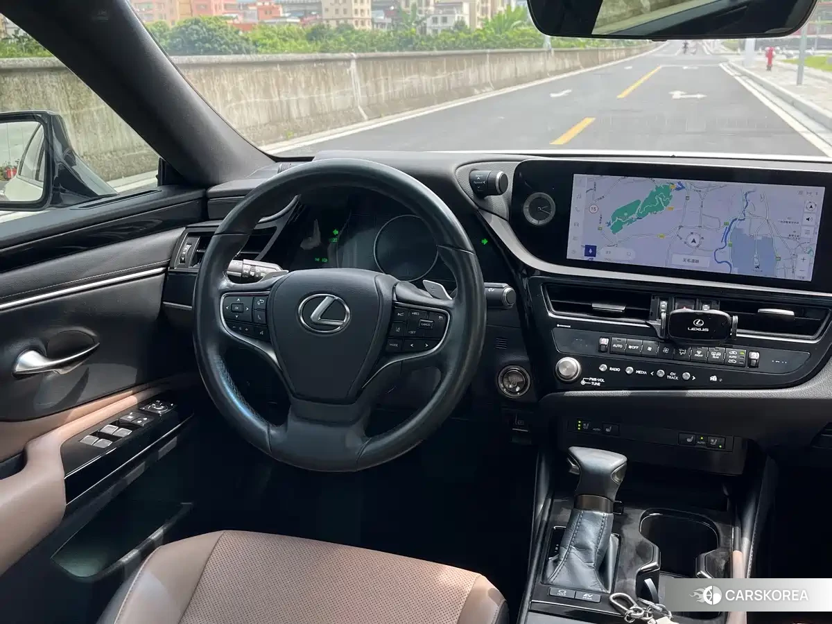 Lexus ES 2023 Белый из Китая, фото 4