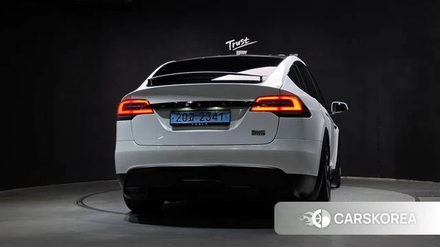 Tesla Model X id 4853729 из Кореи 28