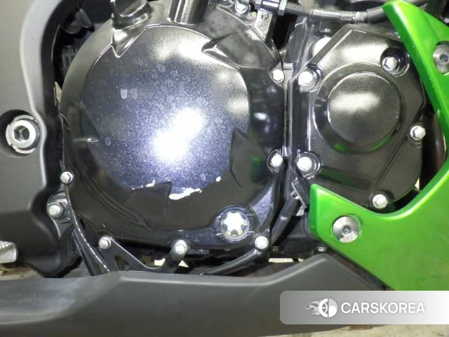 Engine photo