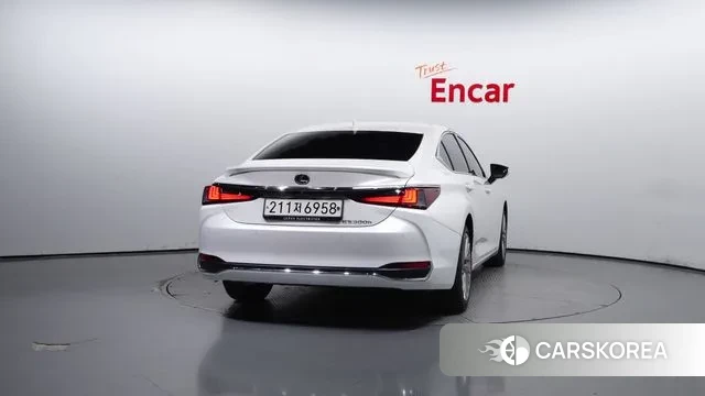 Lexus ES300h 7th generation id 3082530 из Кореи 14