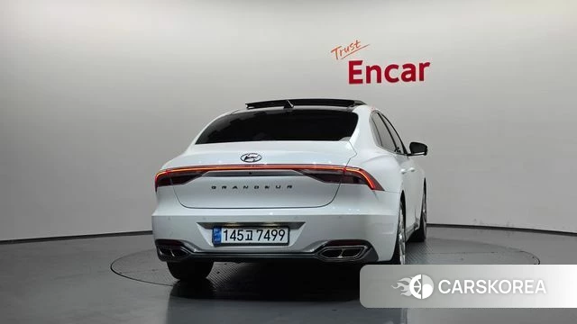 Hyundai The New Grandeur IG id 4283454 из Кореи 32