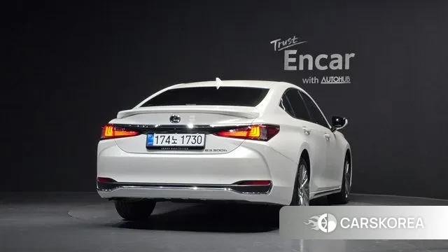 Lexus ES300h 7th generation id 3731918 из Кореи 14