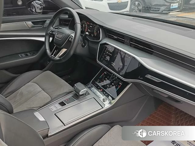 Audi A6L id 4297850 из Китая 10