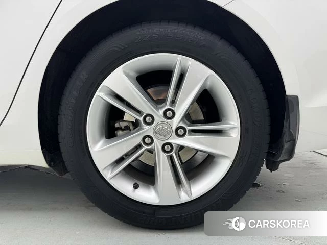 Buick Regal id 4253604 из Китая 22