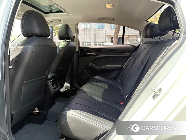 Roewe i5 2021 Белый из Китая, фото 4