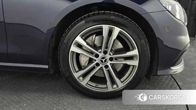 Mercedes-Benz E-Class W213 id 3752407 из Кореи 14