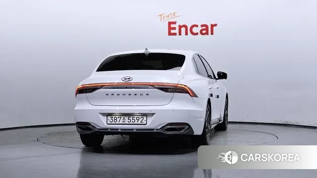 Hyundai The New Grandeur IG Hybrid id 3054165 из Кореи 14