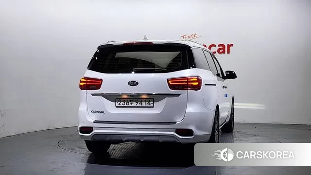 Kia The New Carnival id 3682099 из Кореи 14