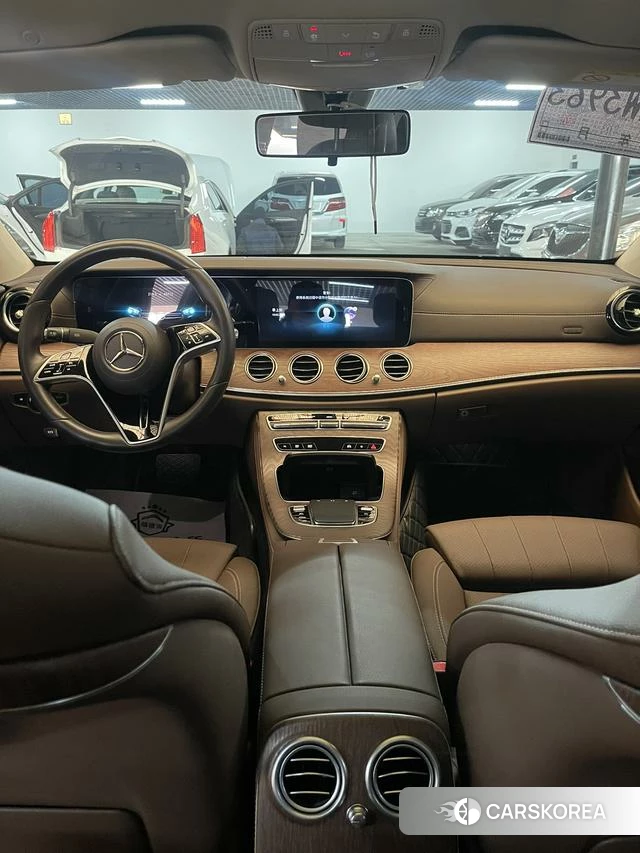 Mercedes-Benz E-class 2023 Черный из Китая, фото 4