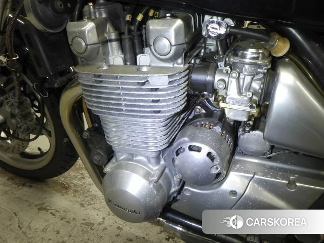 Engine photo