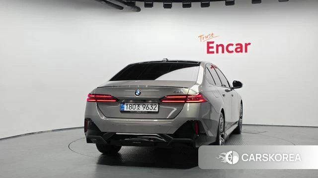 BMW 5 Series (G60) id 4353912 из Кореи 14