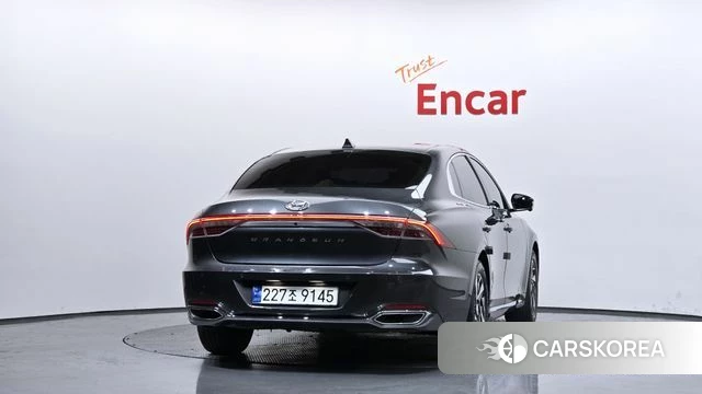 Hyundai The New Grandeur IG Hybrid id 4383937 из Кореи 30