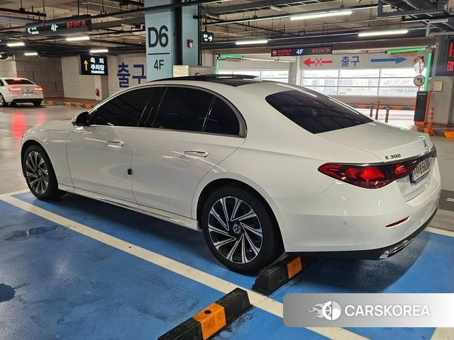 Mercedes-Benz E-Class W214 2024 Белый из Кореи, фото 5