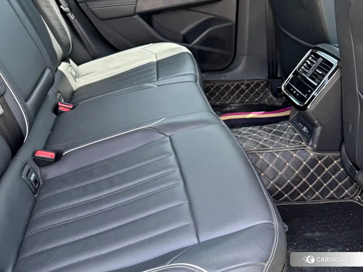 Volkswagen Passat 2024 Черный из Китая, фото 4