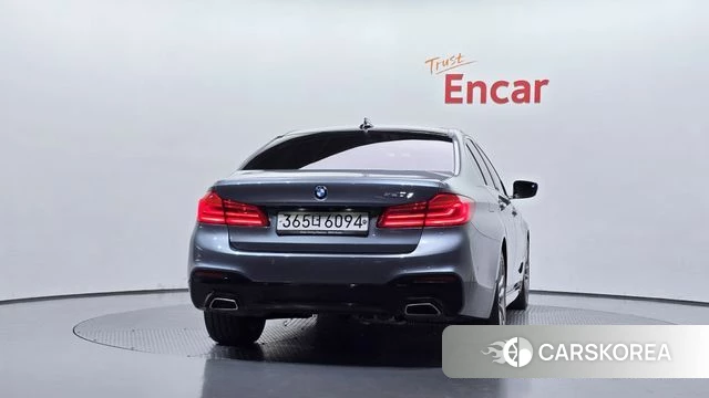 BMW 5 Series (G30) id 4865571 из Кореи 24