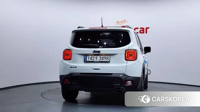 Jeep Renegade id 3534962 из Кореи 14